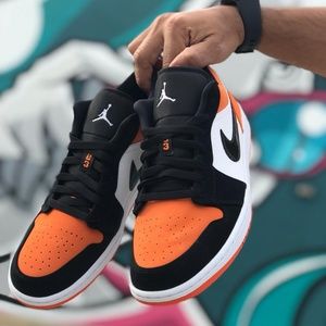 Jordan 1 Low shattered Backboard